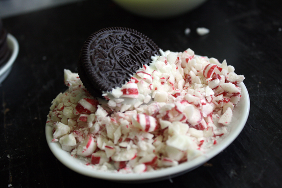 oreo-dipped-in-peppermints