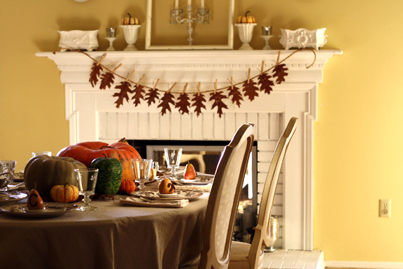 table-leaf-garland-in-background