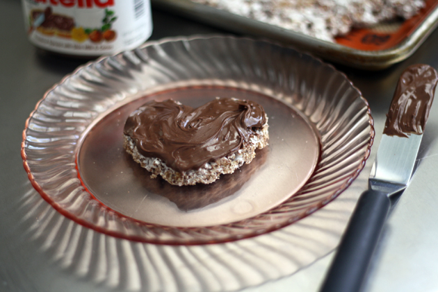 nutella-spread-on-first-heart