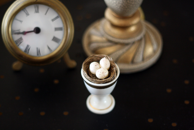 library-tiny-egg-holder-nest-2