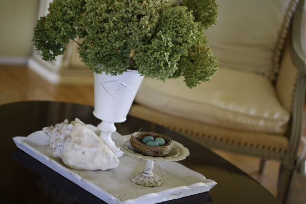 living-room-white-tray-with-nests