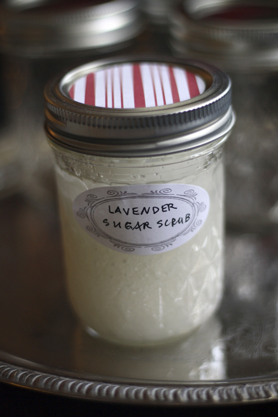 one-suagr-scrub-jar-on-tray