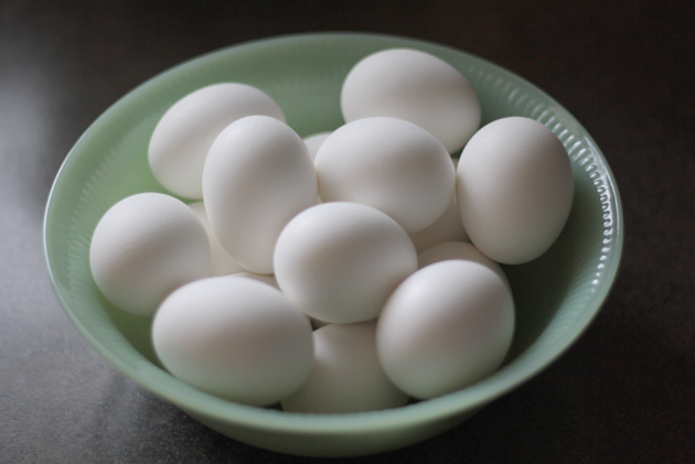 jadite-bowl-full-of-easter-eggs-to-sugar