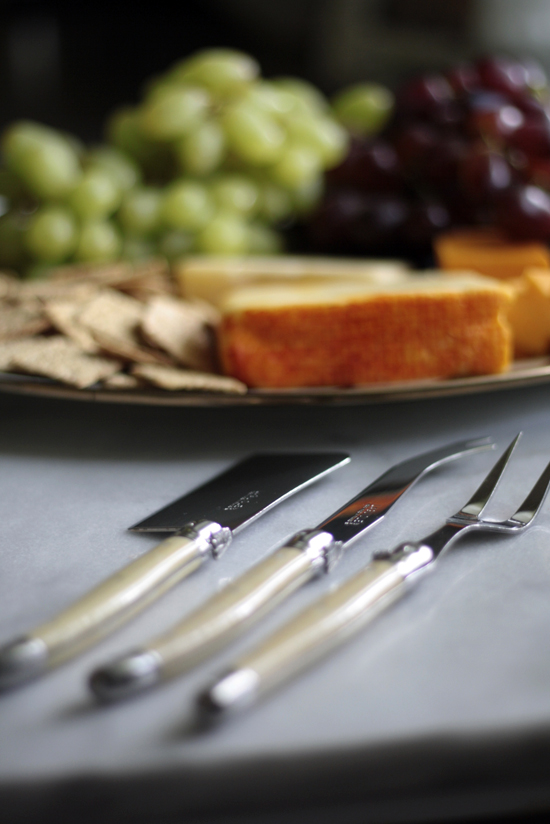 Mackenzie-childs-giveaway-cheese-set
