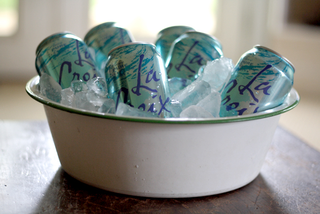antique-enamel-bowl-ice-waters